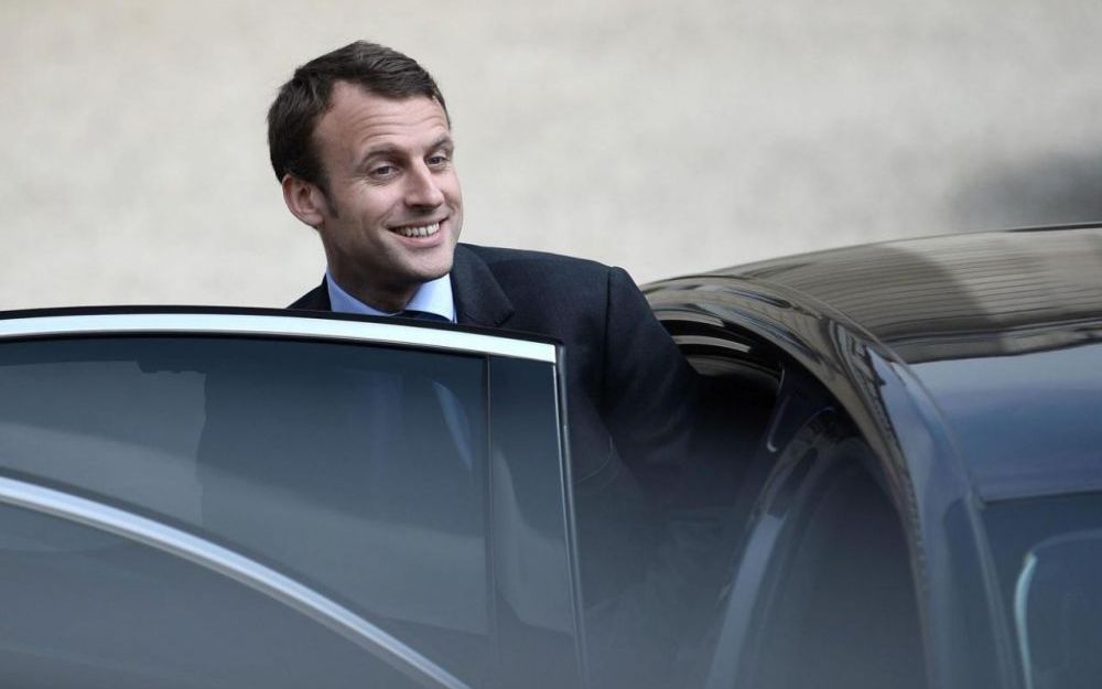 Les "illettrées", "les pauvres" en autocar, les syndicalistes ... te disent byebye Macron Les "illettrées", "les pauvres" en autocar, les syndicalistes ... te disent byebye Macron