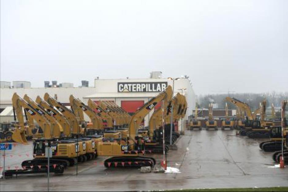 Soutenons les travailleurs au lieu d'aider Caterpillar à démanteler l'outil industriel (PTB, Sinn Féin et PCF)