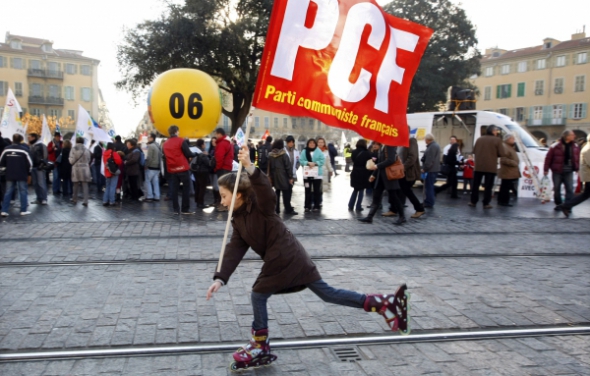 "Etre jeune communiste en 2016"