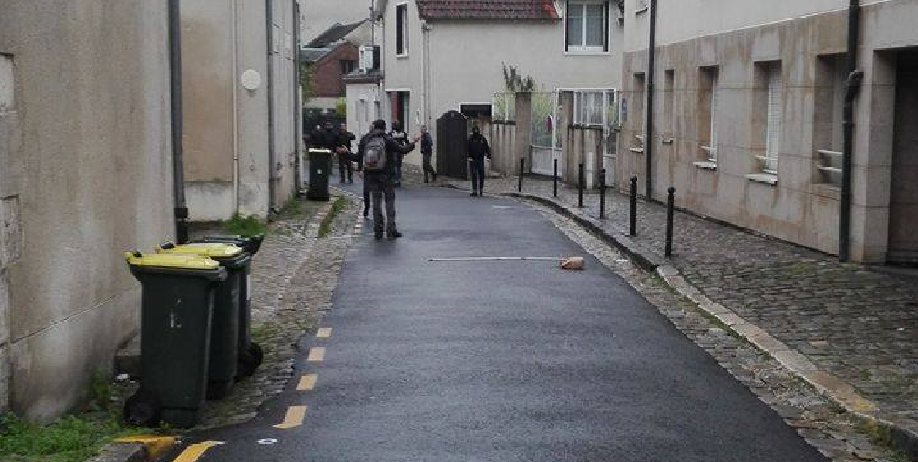 Le responsable départemental de la Jeunesse Communiste du Cher agressé Le responsable départemental de la Jeunesse Communiste du Cher agressé