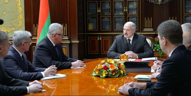 Le communiste Igor Karpenko (KPB) nommé Ministre de l'éducation du Bélarus Le communiste Igor Karpenko (KPB) nommé Ministre de l'éducation du Bélarus