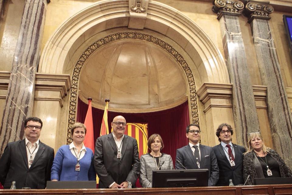 Le bureau du Parlement de Catalogne suspendu par le Tribunal constitutionnel Le bureau du Parlement de Catalogne suspendu par le Tribunal constitutionnel