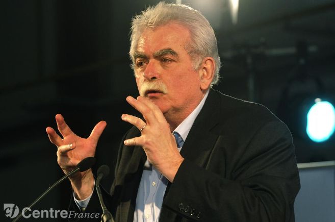 André Chassaigne « Aujourd’hui, on ne peut pas accepter qu'il y ait des retraites d'un niveau aussi bas » André Chassaigne « Aujourd’hui, on ne peut pas accepter qu'il y ait des retraites d'un niveau aussi bas »