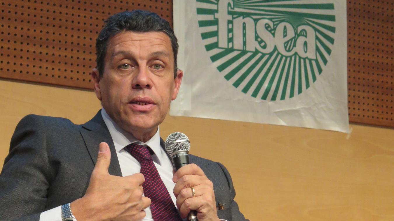 Xavier Beulin, mort d'un homme d'affaire millionnaire qui vivait loin des réalités du monde paysan Xavier Beulin, mort d'un homme d'affaire millionnaire qui vivait loin des réalités du monde paysan