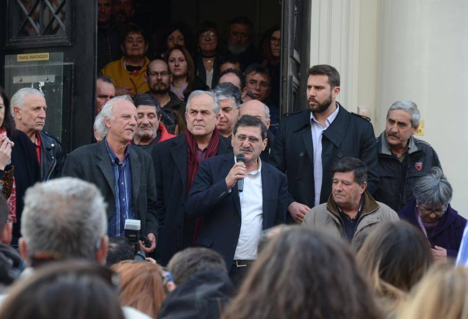 Le maire communiste de Patras (KKE), traîné devant la justice par les néonazis de l'Aube dorée, innoncenté