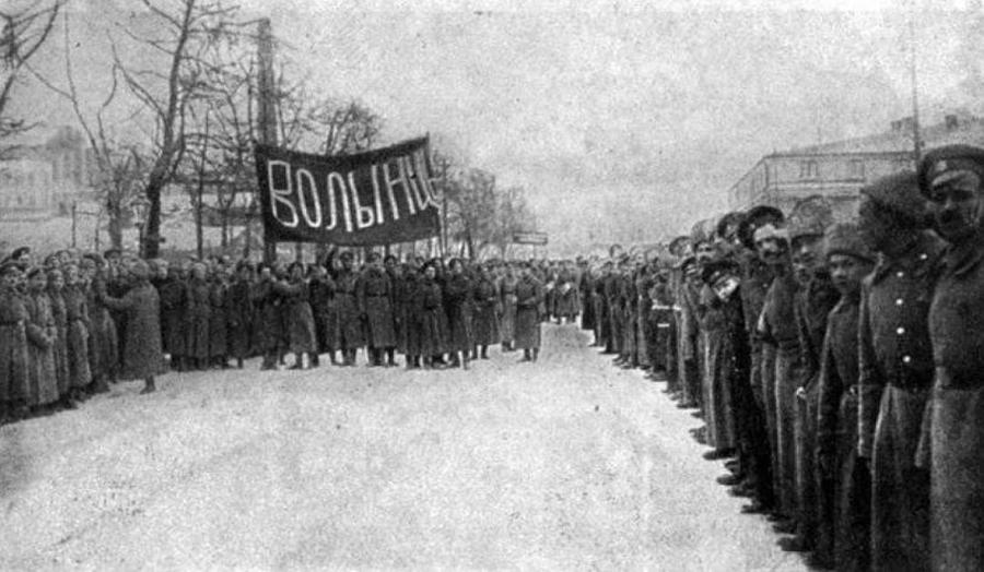 Chronique de la Révolution d'Octobre 1917 : Il y a 100 ans est crée le Soviet des ouvriers et soldats