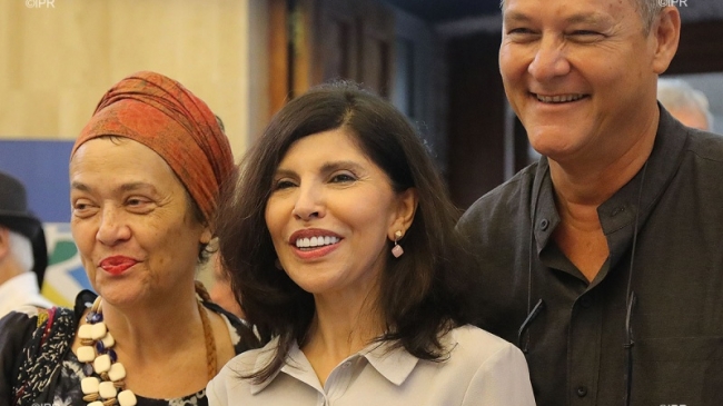 Paul Vergès (PCR) : des milliers de documents légués aux Archives départementales Paul Vergès (PCR) : des milliers de documents légués aux Archives départementales