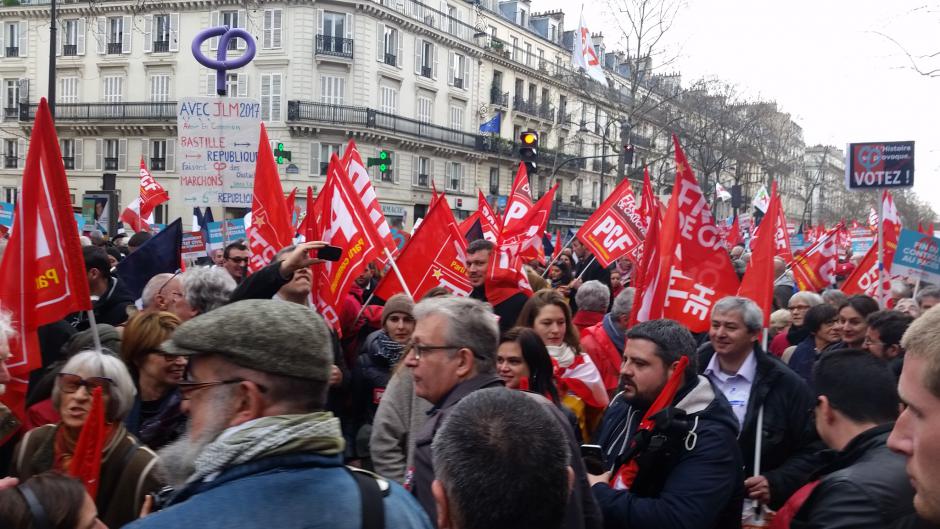 416 parrainages d'élus communistes (sur 805) pour la candidature de Jean-Luc Mélenchon 416 parrainages d'élus communistes (sur 805) pour la candidature de Jean-Luc Mélenchon