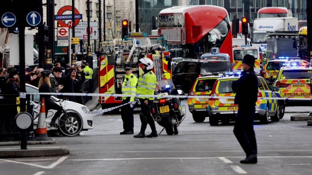 Le Sinn Féin condamne l'attaque terroriste de Westminster Le Sinn Féin condamne l'attaque terroriste de Westminster
