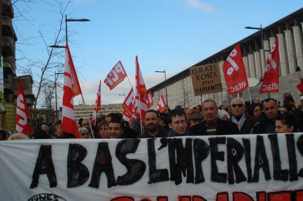 Les Jeunes Communistes des Bouches du Rhône au côté du peuple Palestinien Les Jeunes Communistes des Bouches du Rhône au côté du peuple Palestinien