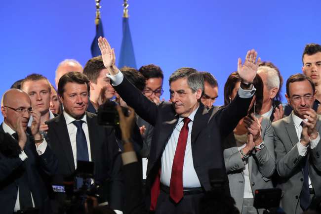 Le MNR, parti d’extrême droite, appelle à voter Fillon au premier tour Le MNR, parti d’extrême droite, appelle à voter Fillon au premier tour