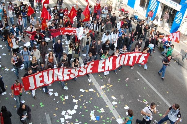 3 millions de bonnes raisons de nous répondre 3 millions de bonnes raisons de nous répondre