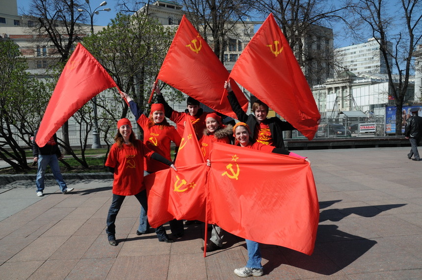 Russie : Une nouvelle victoire sera remportée sous la bannière du socialisme et de la solidarité des travailleurs!