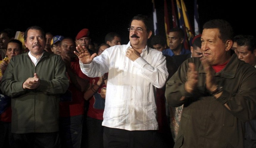 Les présidents des pays membres de l’ALBA condamnent le coup d’Etat contre Zelaya et lui réitèrent leur appui Les présidents des pays membres de l’ALBA condamnent le coup d’Etat contre Zelaya et lui réitèrent leur appui