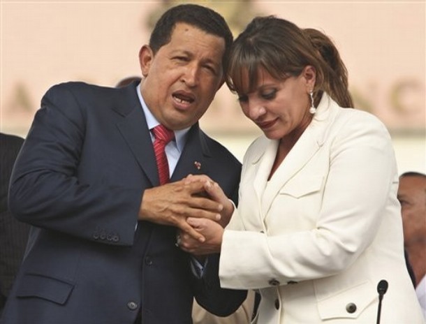 La première dame du Honduras appelle à la poursuite de la lutte contre les putschistes La première dame du Honduras appelle à la poursuite de la lutte contre les putschistes