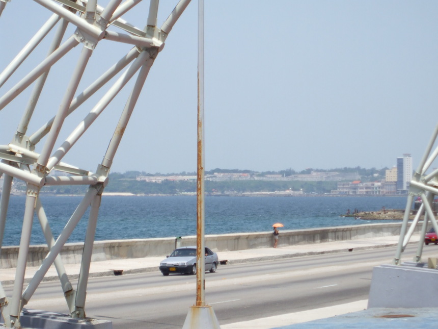 Fidel ! Fidel ! ¿ Que tiene Fidel, que el imperialismo no puede con el ? (partie 2) Fidel ! Fidel ! ¿ Que tiene Fidel, que el imperialismo no puede con el ? (partie 2)