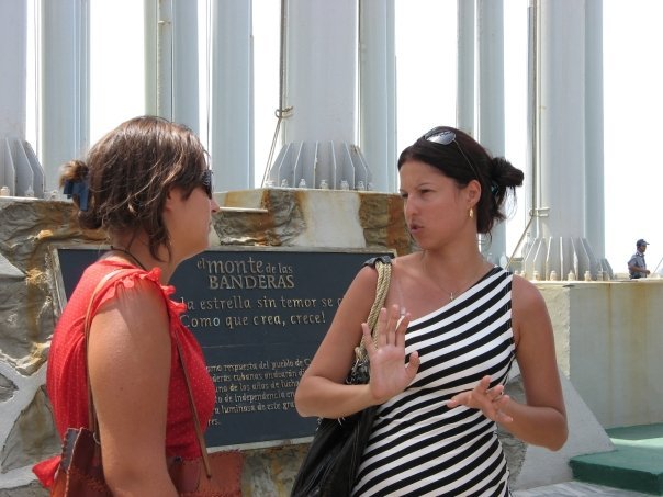 Fidel ! Fidel ! ¿ Que tiene Fidel, que el imperialismo no puede con el ? (partie 2)