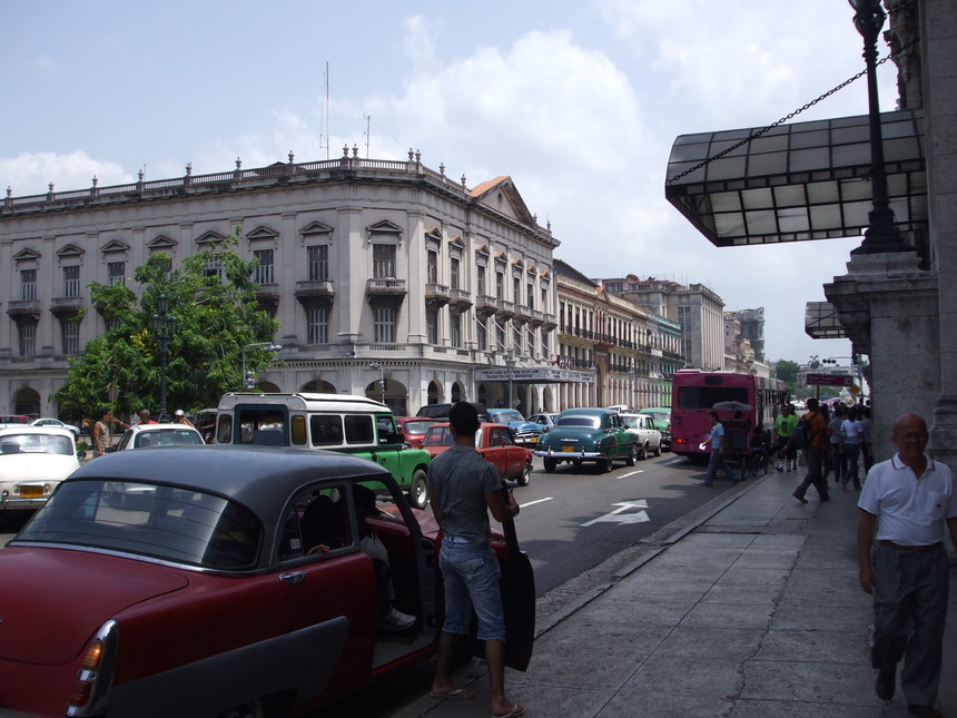 Le Paseo de Marti (Prado) Le Paseo de Marti (Prado)