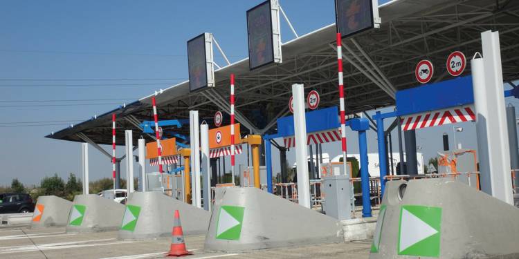 Accord secret entre l'Etat et les sociétés d'autoroutes pour augmenter les prix des péages Accord secret entre l'Etat et les sociétés d'autoroutes pour augmenter les prix des péages