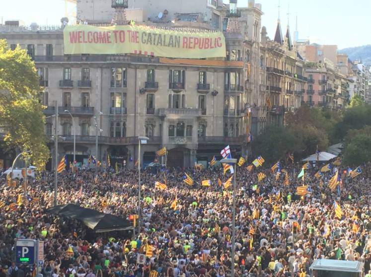 Des concentrations massives dans toute la Catalogne pour la défense des libertés