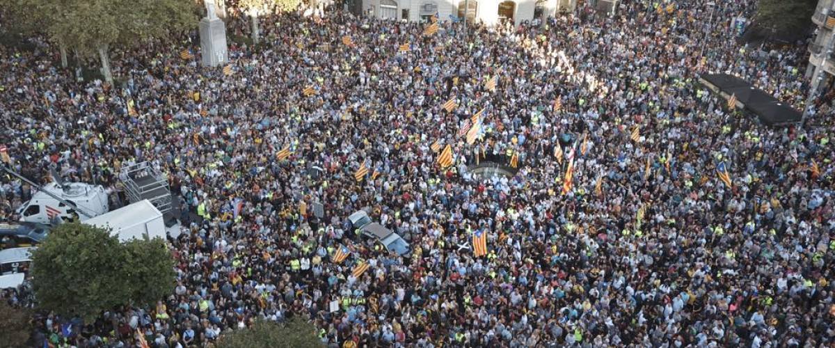 Des concentrations massives dans toute la Catalogne pour la défense des libertés Des concentrations massives dans toute la Catalogne pour la défense des libertés