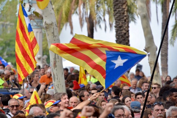 20.000 manifestants décidés à occuper "en permanence" le terrain contre "el cop d'estat"