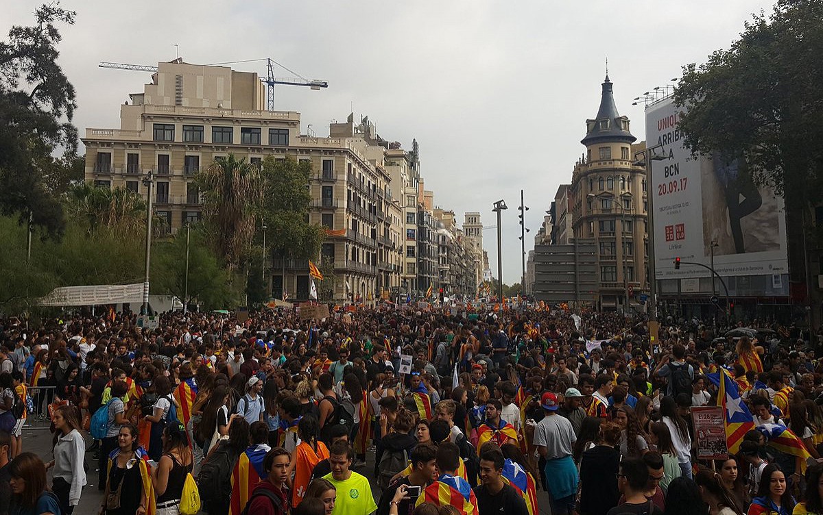 Catalogne : 100.000 étudiants manifestent pour le référendum