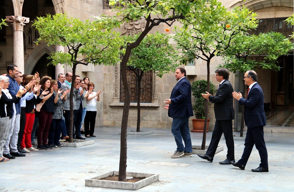 Le président catalan exige le retrait de la Guardia Civil déployée par Madrid Le président catalan exige le retrait de la Guardia Civil déployée par Madrid