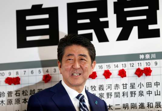Japon : Shinzo Abe remporte les législatives sur fond de forte abstention