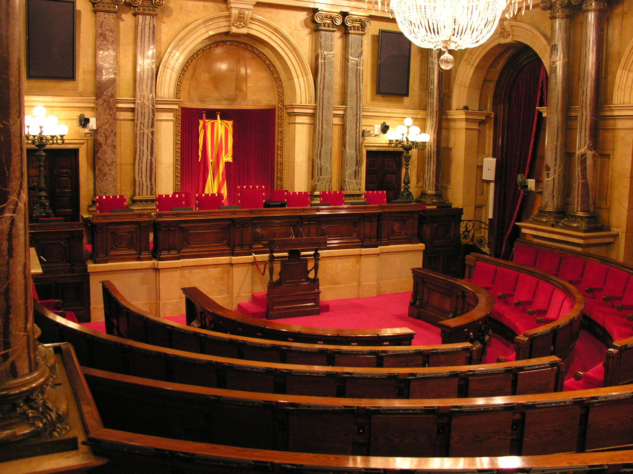 La résolution proclamant l'indépendance et ouvrant un processus constituant La résolution proclamant l'indépendance et ouvrant un processus constituant