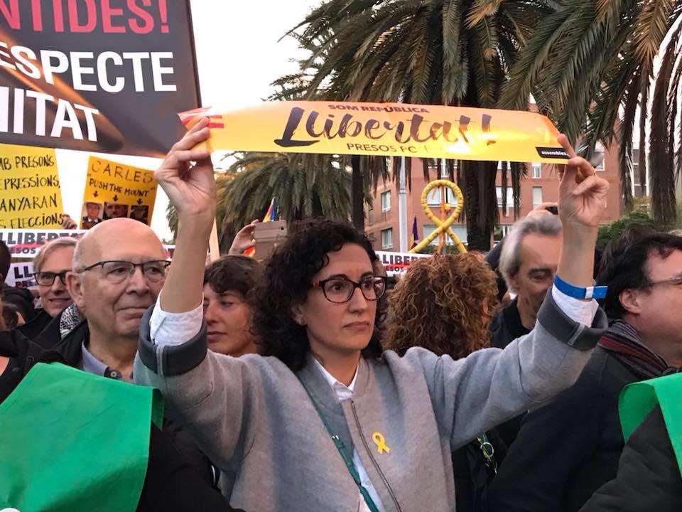 2 millions de catalan.e.s manifestent pour la libération des prisonniers politiques 2 millions de catalan.e.s manifestent pour la libération des prisonniers politiques