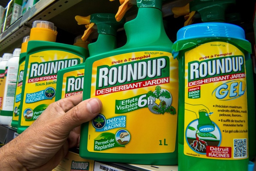 « Monsanto impose ses produits dangereux aux Etats en trichant »