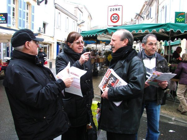 A Istres (photo Carmelo LECHIARA) sur le marché A Istres (photo Carmelo LECHIARA) sur le marché