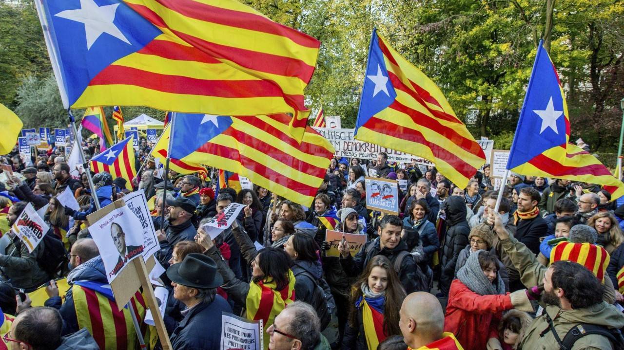 2.079.340 voix (47,51%) pour la République catalane, un nouveau record historique