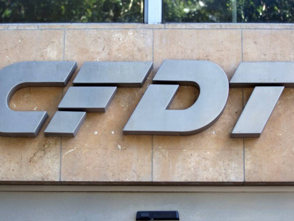 Chimie : La CFDT valide un accord portant les salaires en-dessous du SMIC Chimie : La CFDT valide un accord portant les salaires en-dessous du SMIC