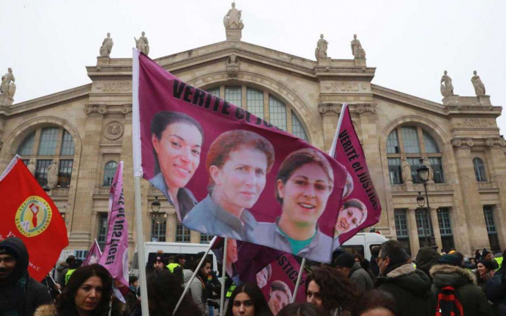 Des milliers de Kurdes réclament justice pour les militantes tuées à Paris