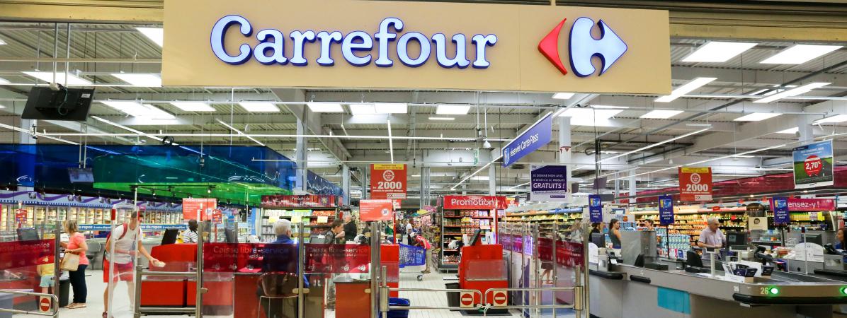 Après avoir touché des millions d'euros de CICE, Carrefour annonce 2 400 suppressions de postes en France grâce aux ordonnances Macron