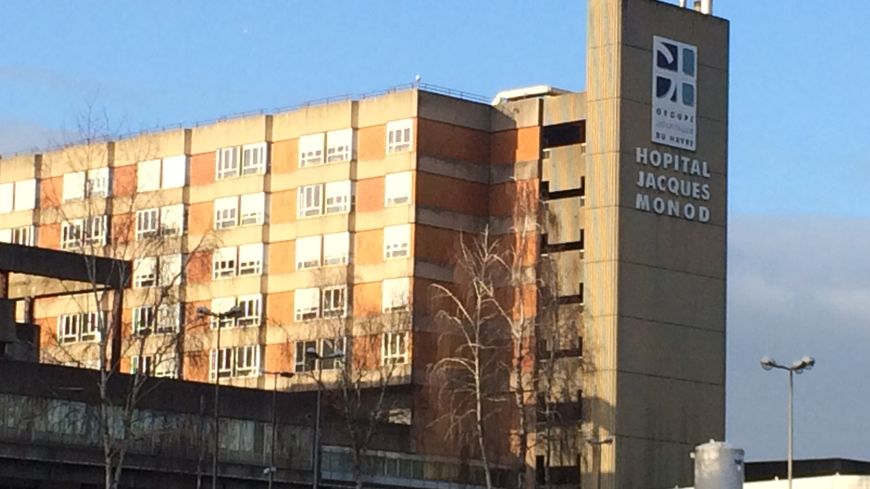 Hôpital public : "On avait un des meilleurs systèmes de santé au monde, on le détruit" Hôpital public : "On avait un des meilleurs systèmes de santé au monde, on le détruit"