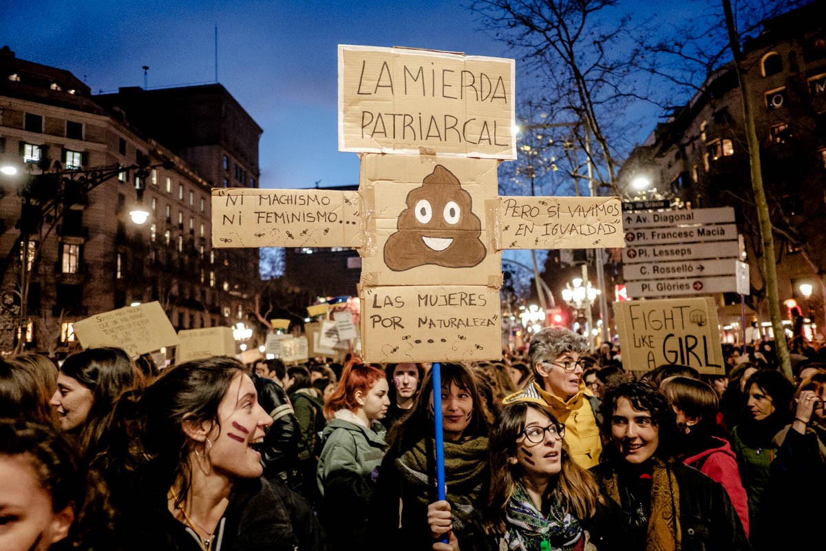 Grève féministe historique en Catalogne le 8 mars !