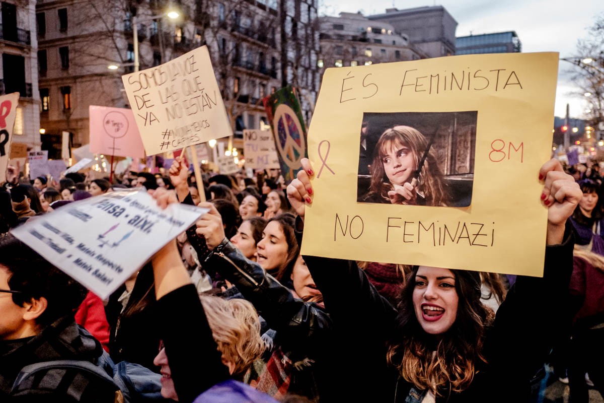Grève féministe historique en Catalogne le 8 mars !