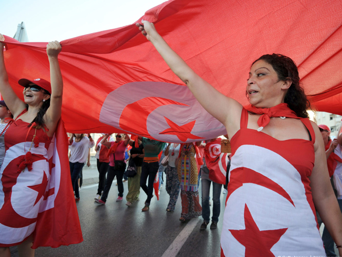 Le PCF solidaire des femmes tunisiennes