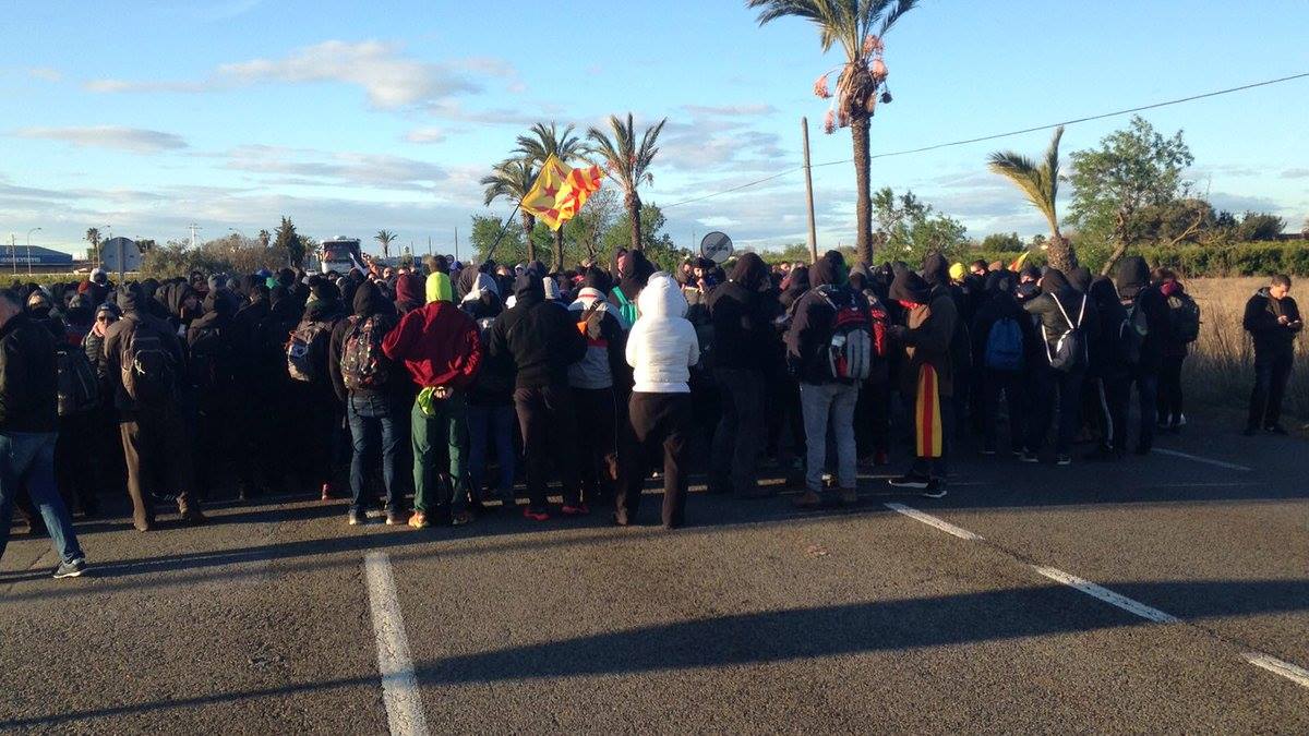 La Catalogne toujours bloquée ce matin, les CDR ne relâchent pas la pression La Catalogne toujours bloquée ce matin, les CDR ne relâchent pas la pression