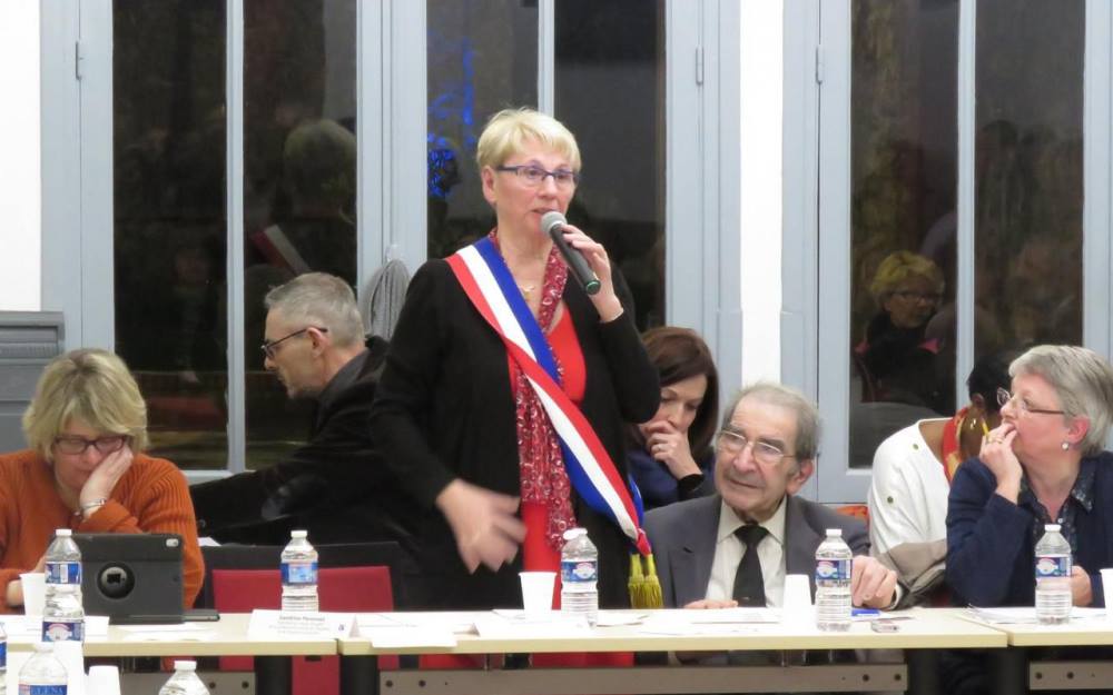 Annie Péronnet (PCF) élue maire de Sarcelles (95)
