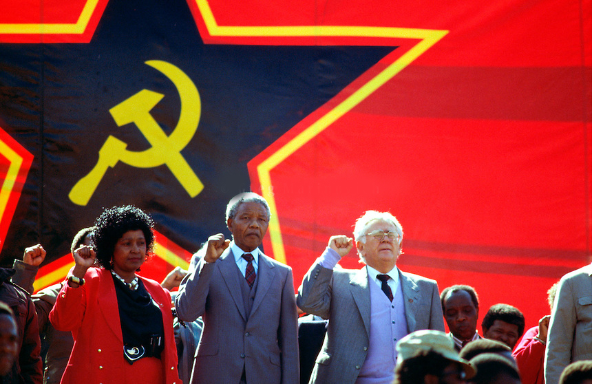 Hommage à Winnie Mandela des Femmes communistes de La Réunion (PCR)
