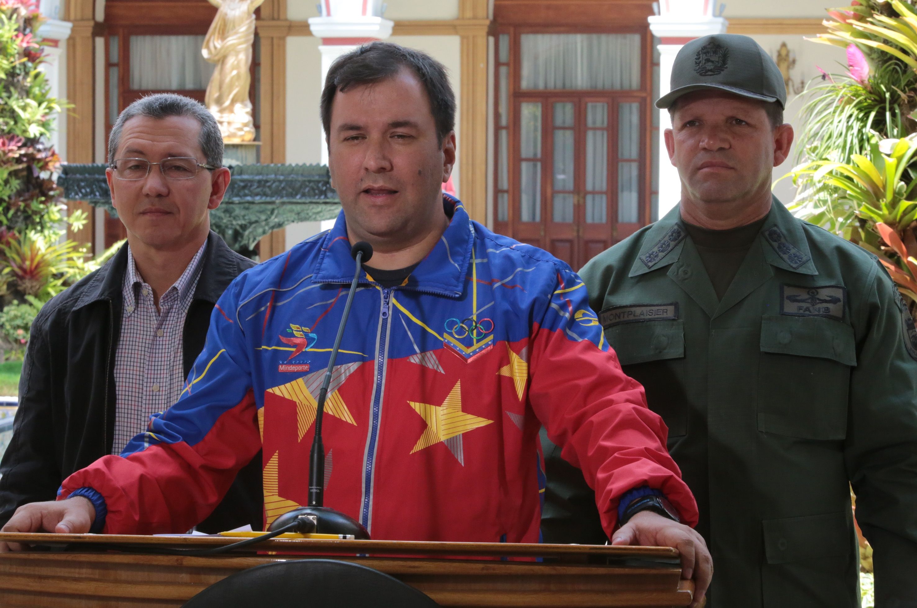 Le Venezuela exige que la France respecte sa souveraineté et cesse ses sanctions unilatérales Le Venezuela exige que la France respecte sa souveraineté et cesse ses sanctions unilatérales