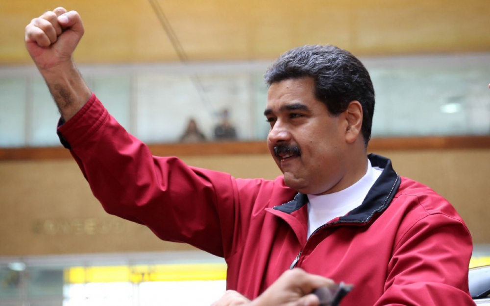 "Macron est un tueur à gages de l'oligarchie financière" (Nicolas Maduro) "Macron est un tueur à gages de l'oligarchie financière" (Nicolas Maduro)