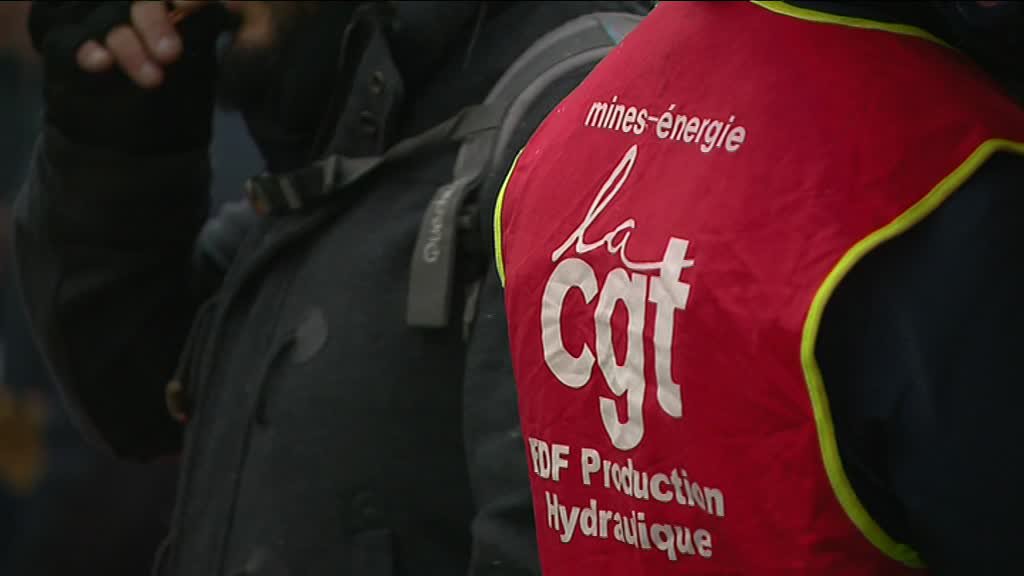 La CGT bascule 105.000 foyers en heures creuses en Essonne