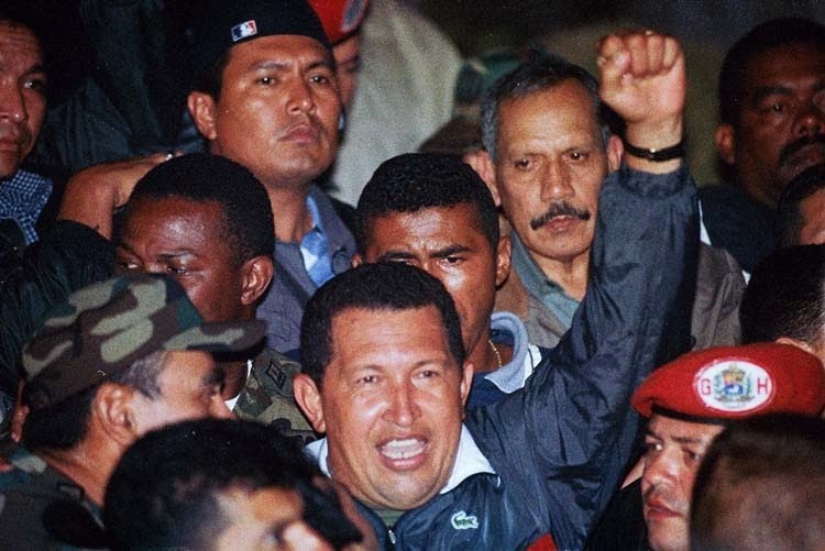 Le 11 avril 2002, les Etats-Unis tentent de renverser Hugo Chávez Le 11 avril 2002, les Etats-Unis tentent de renverser Hugo Chávez