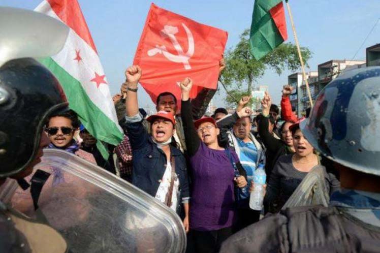 Népal : Un gouvernement communiste dans la dernière province "non communiste" Népal : Un gouvernement communiste dans la dernière province "non communiste"