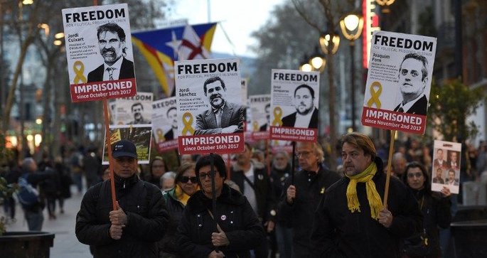 Catalogne : Junqueras et les "Jordis" chargent le juge qui mène l'instruction contre les leaders indépendantistes Catalogne : Junqueras et les "Jordis" chargent le juge qui mène l'instruction contre les leaders indépendantistes